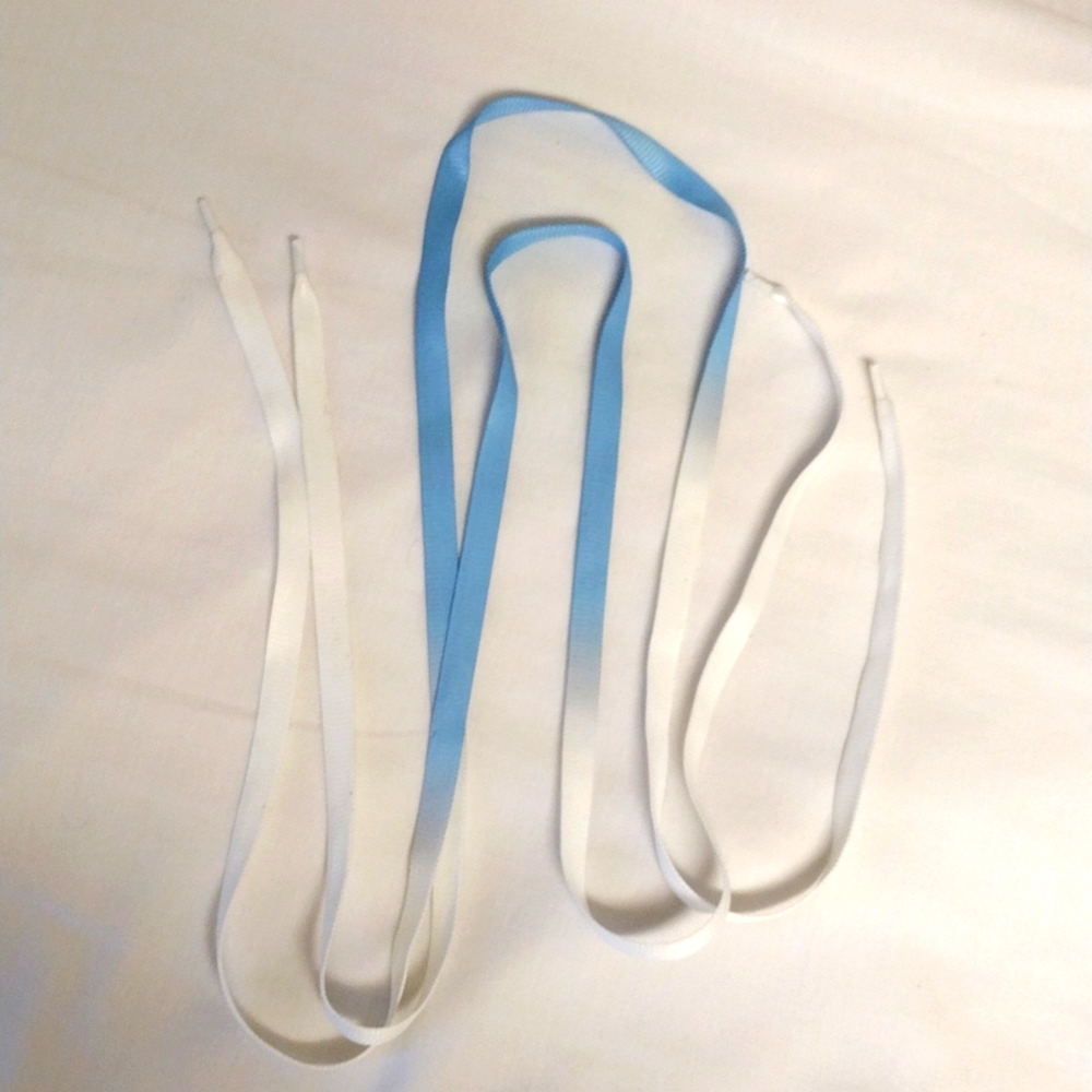 Wide shoe laces